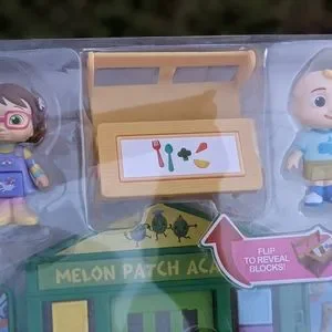 CoComelon | Toys | Cocomelon School Time Deluxe Play Set Melon Patch ...
